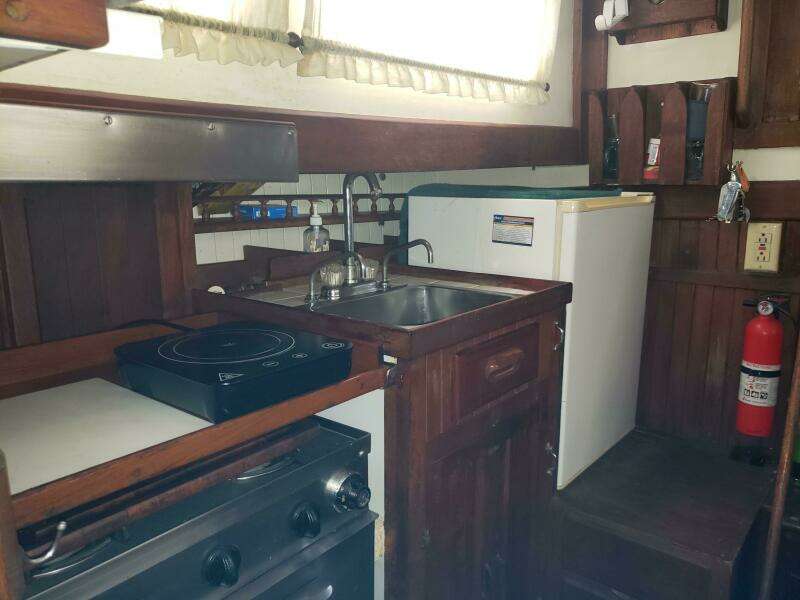 1977 Hardin Sea Wolf Masthead Ketch