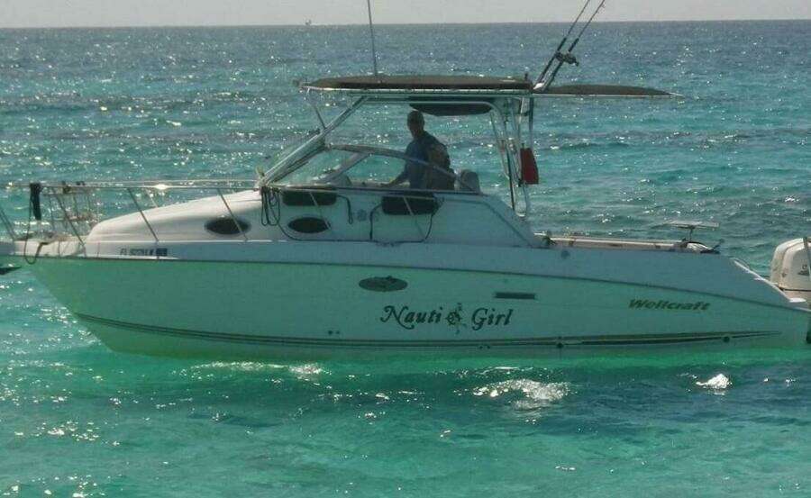 2001 Wellcraft 270 Coastal