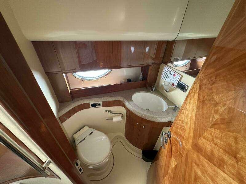2003 Aicon 56 Flybridge