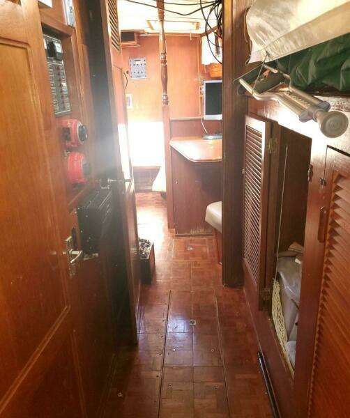 1982 Endeavour 43 CC