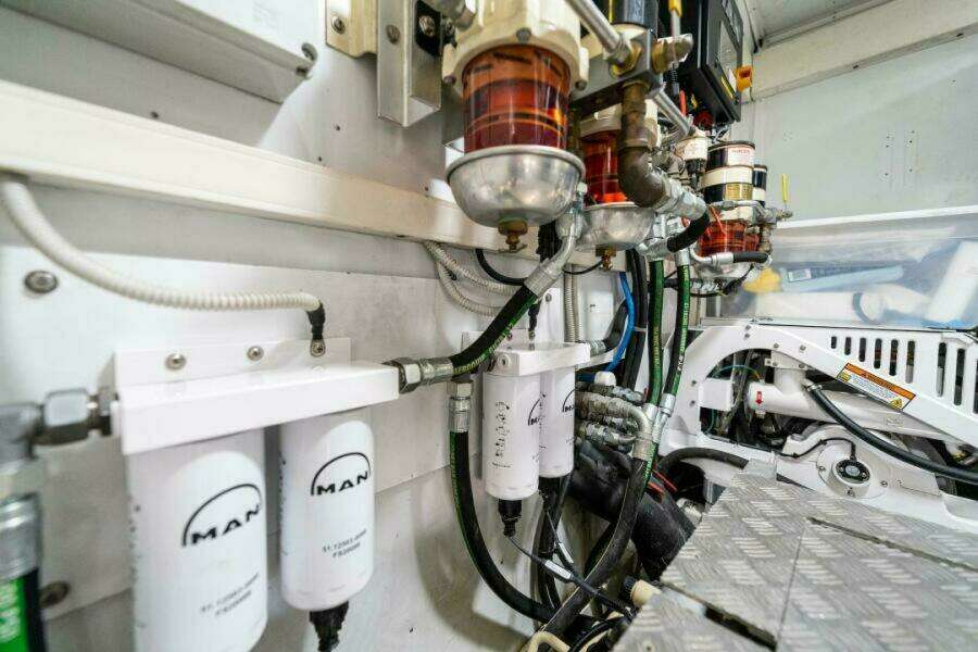 2015 Monte Carlo Yachts MCY86