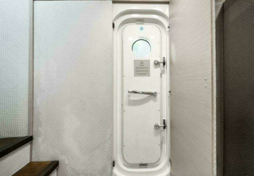 2015 Monte Carlo Yachts MCY86