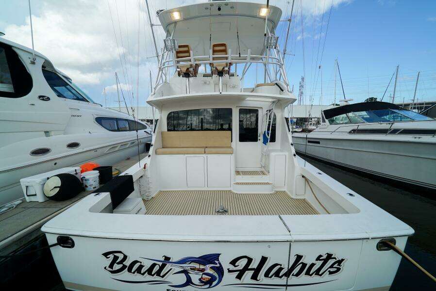 2007 Viking 45 Convertible Bad Habits
