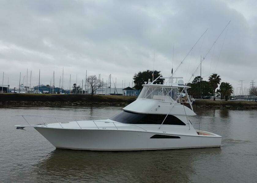 2007 Viking 45 Convertible Bad Habits