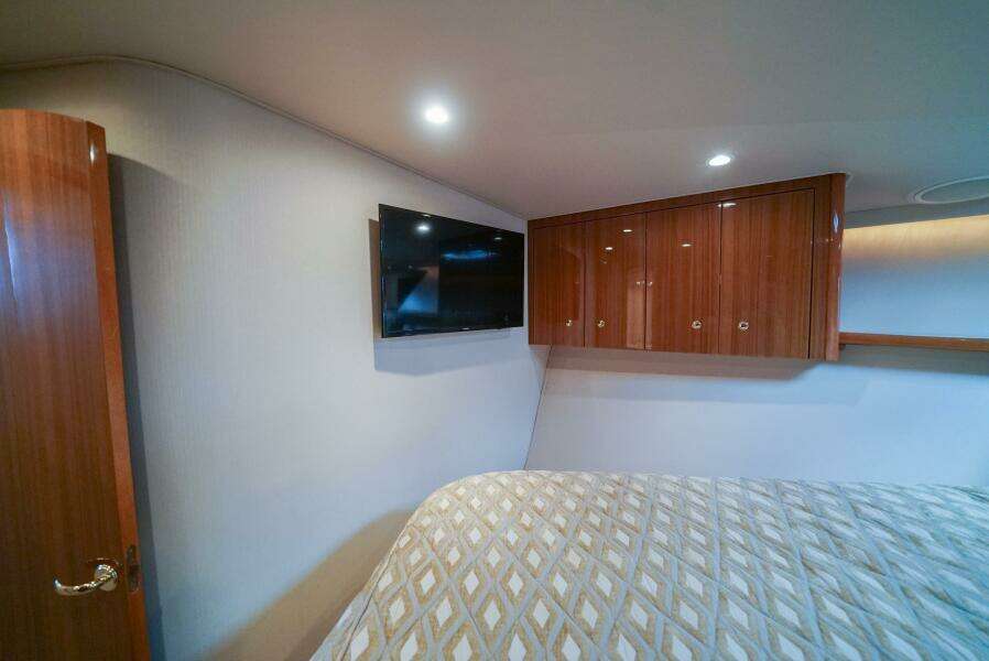 2007 Viking 45 Convertible Bad Habits