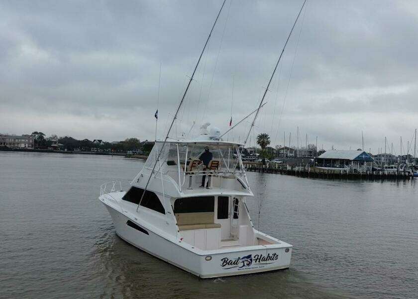 2007 Viking 45 Convertible Bad Habits