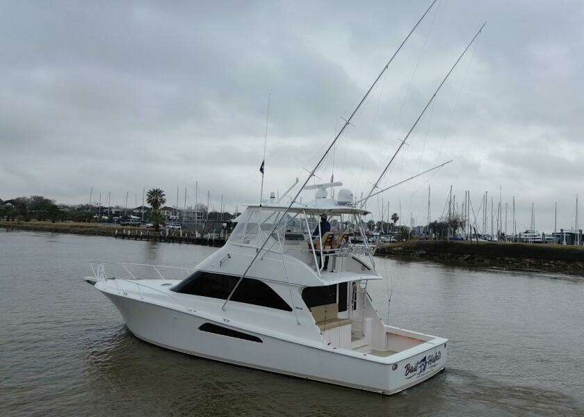 2007 Viking 45 Convertible Bad Habits
