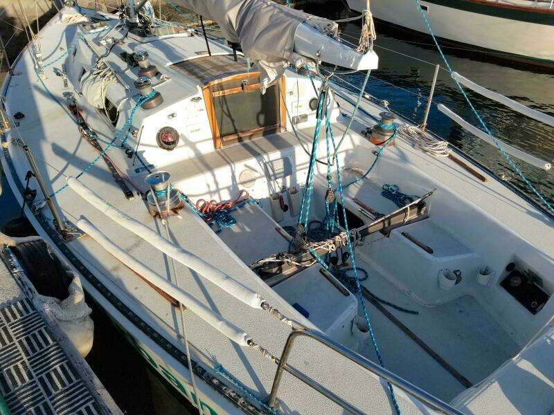 1989 J Boats Masthead Sloop