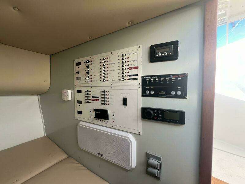 1998 Jersey Cape 36 Express