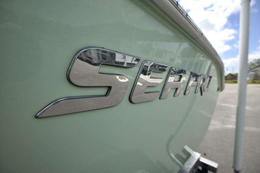 2023 Sea Pro 239 Deep V DLX