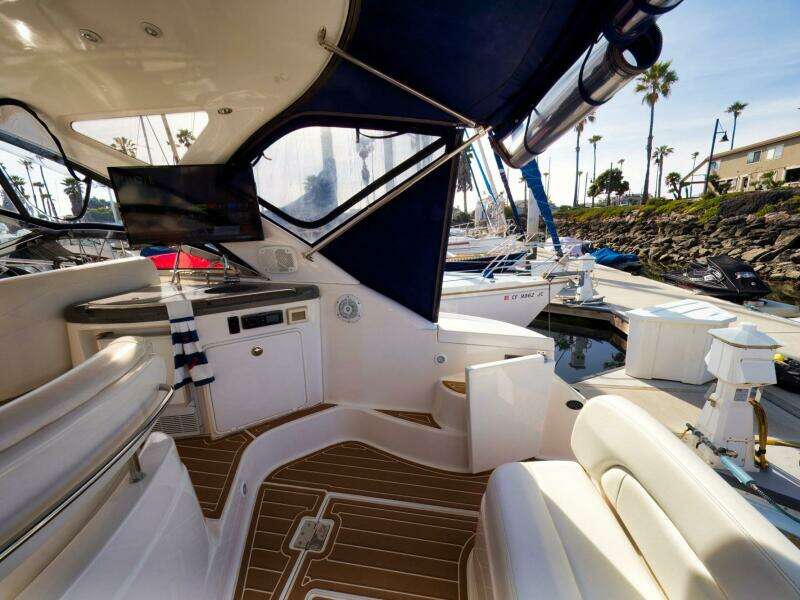 2008 Regal Commodore 4060