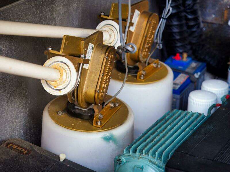 2008 Regal Commodore 4060