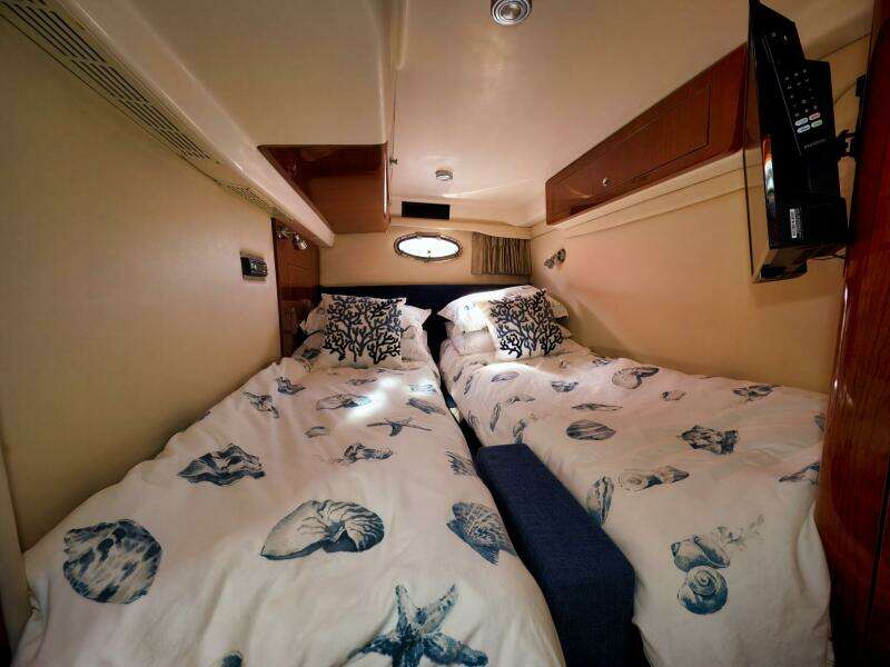 2008 Regal Commodore 4060