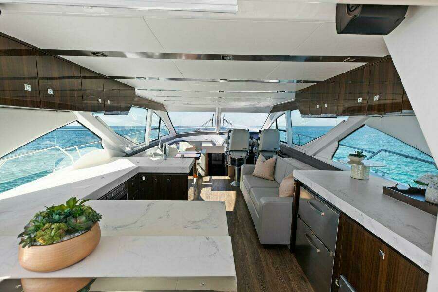 2023 Cruisers Yachts 60 Cantius Fly- Galley