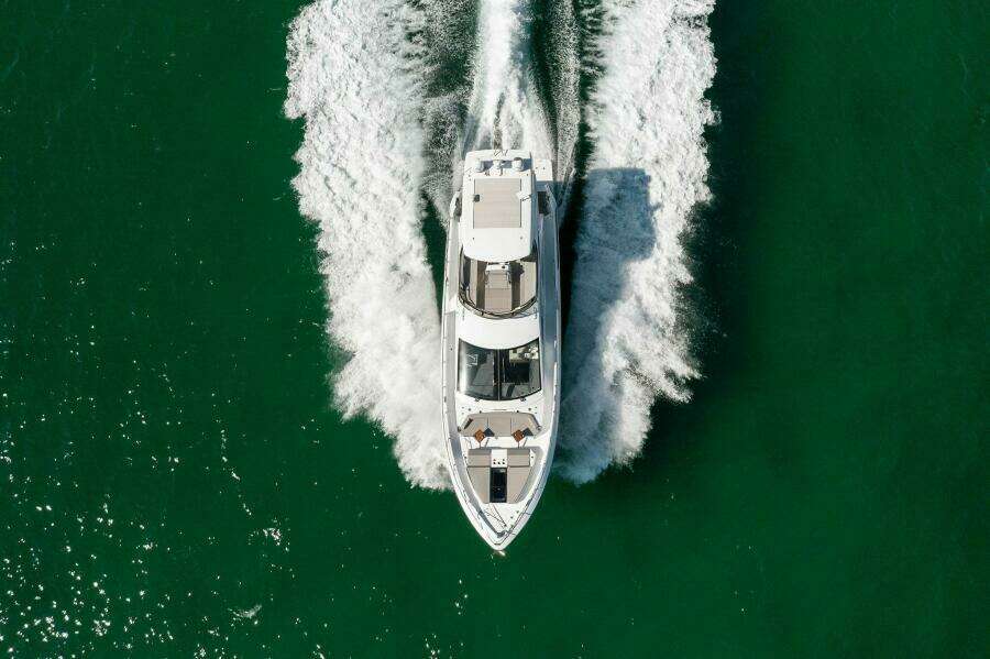 2023 Cruisers Yachts 60 Cantius Fly  Aerial