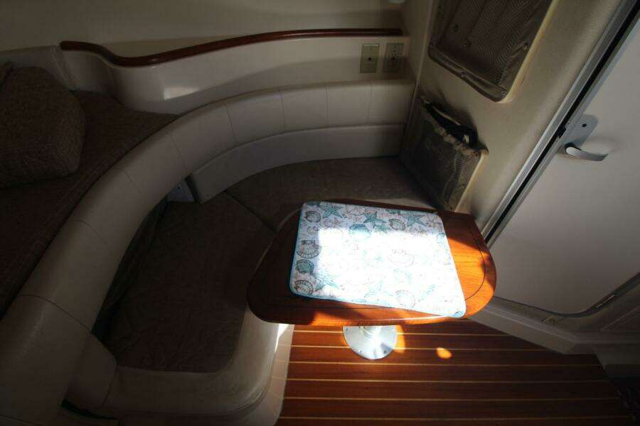 2001 Grady-White 330 Express