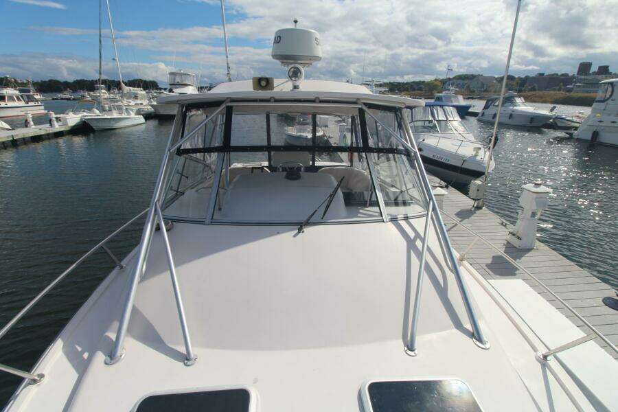 2001 Grady-White 330 Express