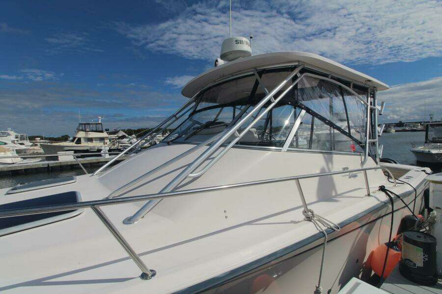 2001 Grady-White 330 Express