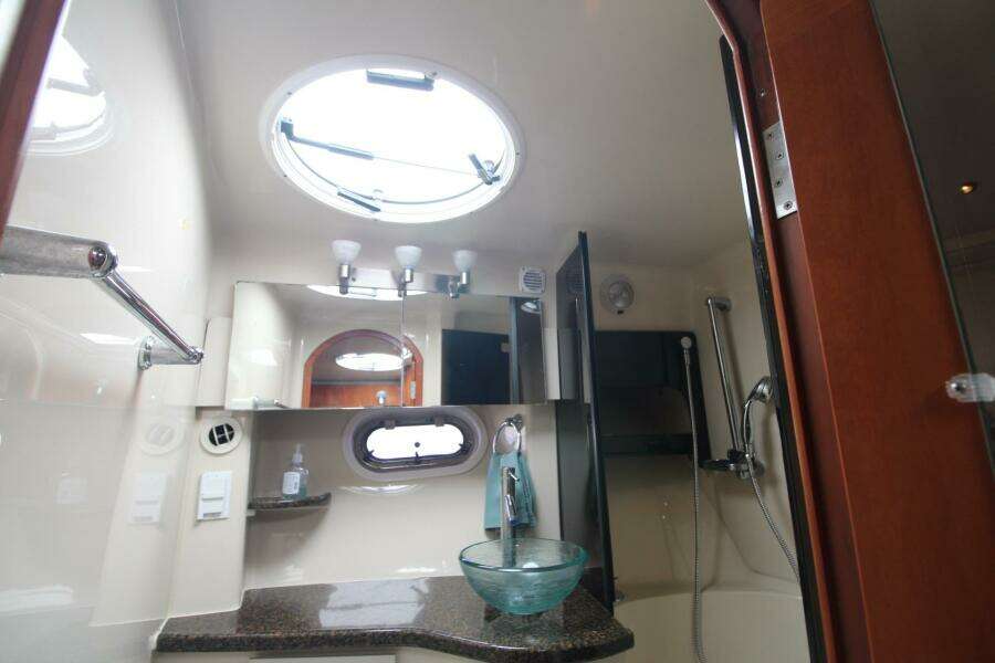 2006 Four Winns 378 Vista