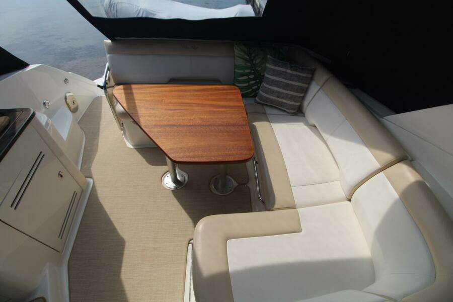 2014 Sea Ray 350 Sundancer