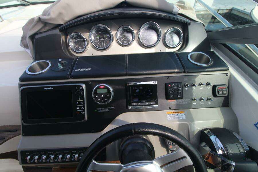 2014 Sea Ray 350 Sundancer