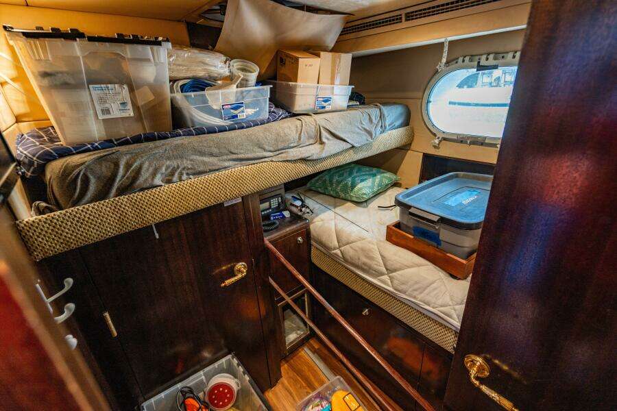 2001 Hatteras 100 Motor Yacht