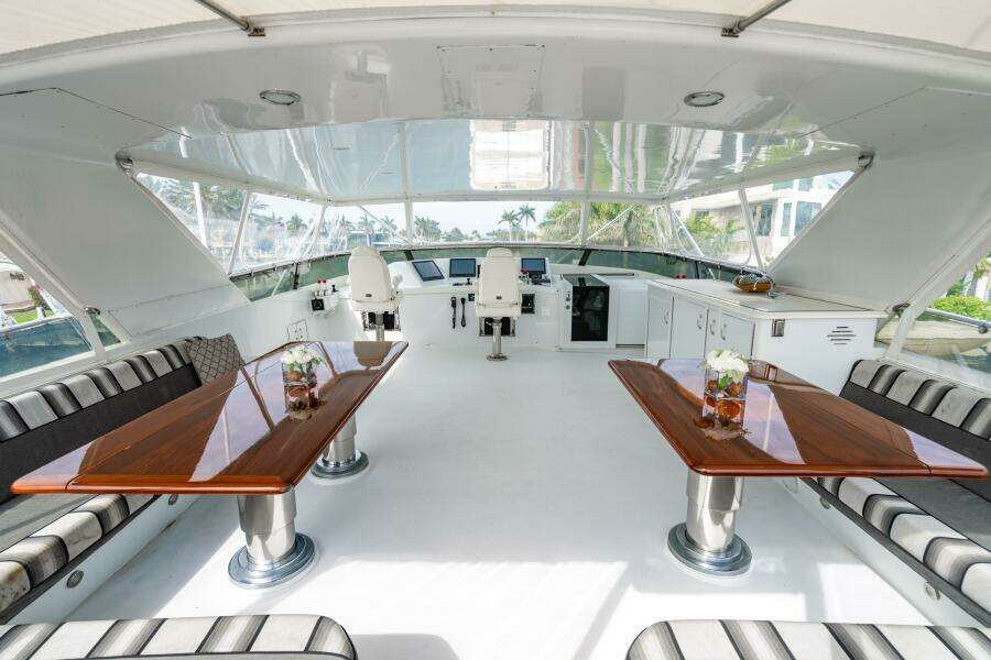 2001 Hatteras 100 Motor Yacht
