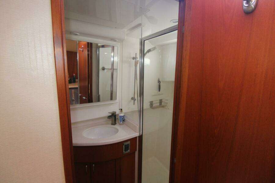 2013 Cabo 40 Hardtop Express