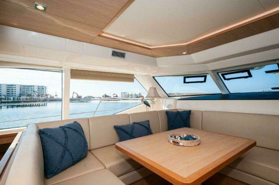 2018 Aquila 44 Catamaran- Dinette