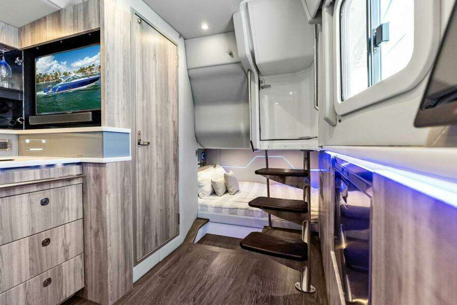 2022 Formula 430 Super Sport Crossover