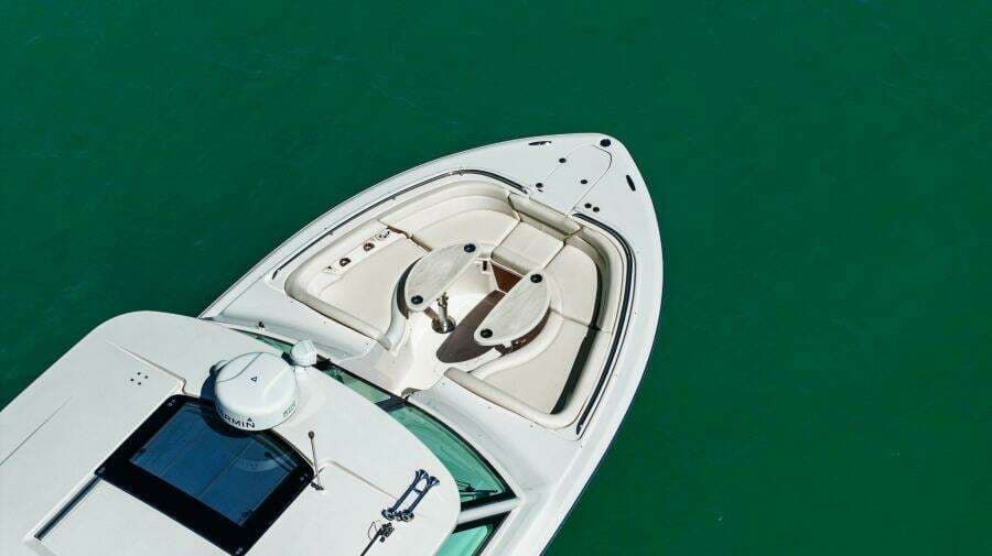 2016 375 Grady-White Freedom