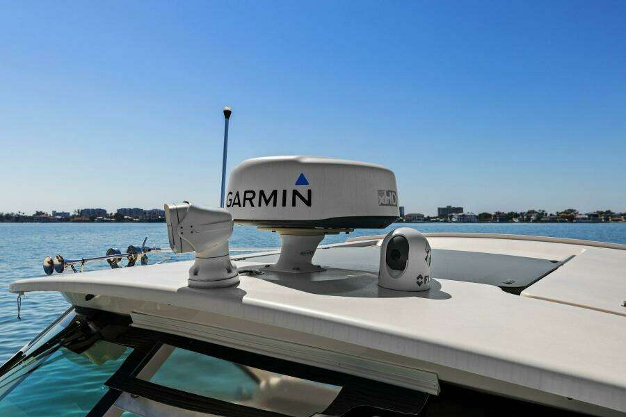 2016 375 Grady-White Freedom