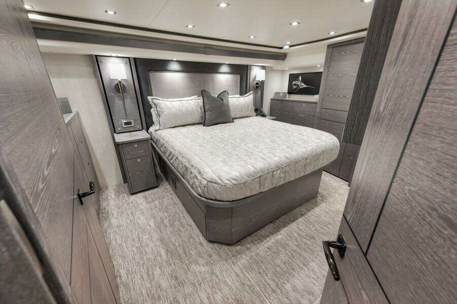 2024 Viking Convertible