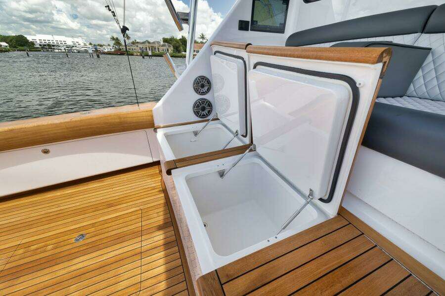 2024 Viking Convertible