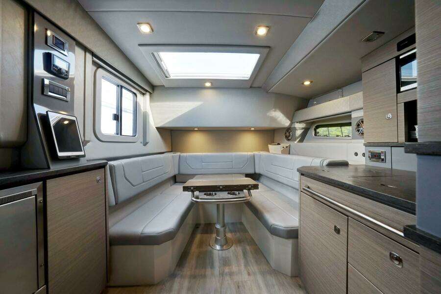 2018 Formula 430 Supersport Crossover