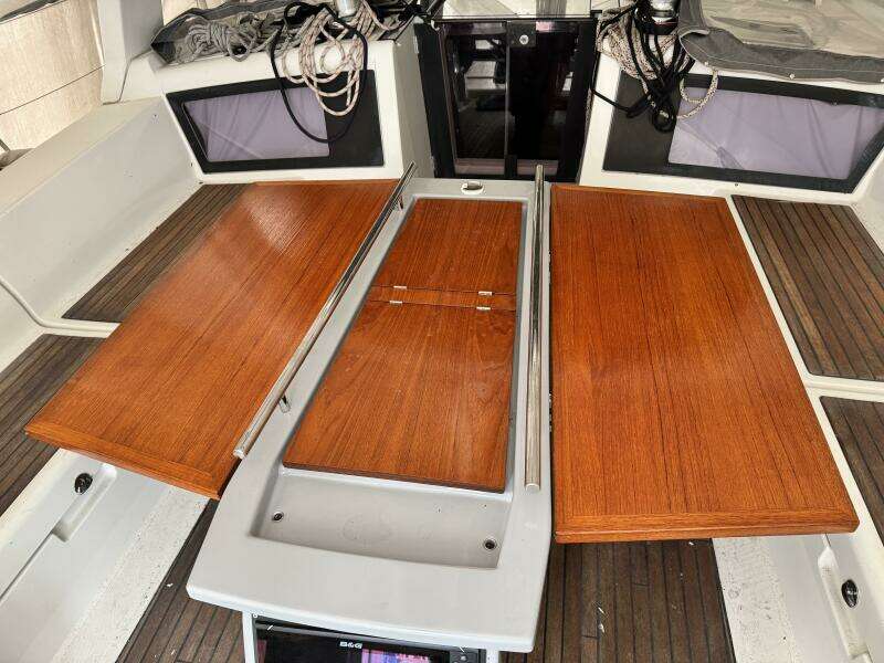 2014 Beneteau Oceanis 48