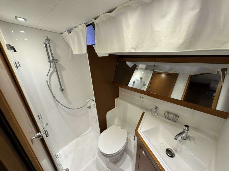 2014 Beneteau Oceanis 48