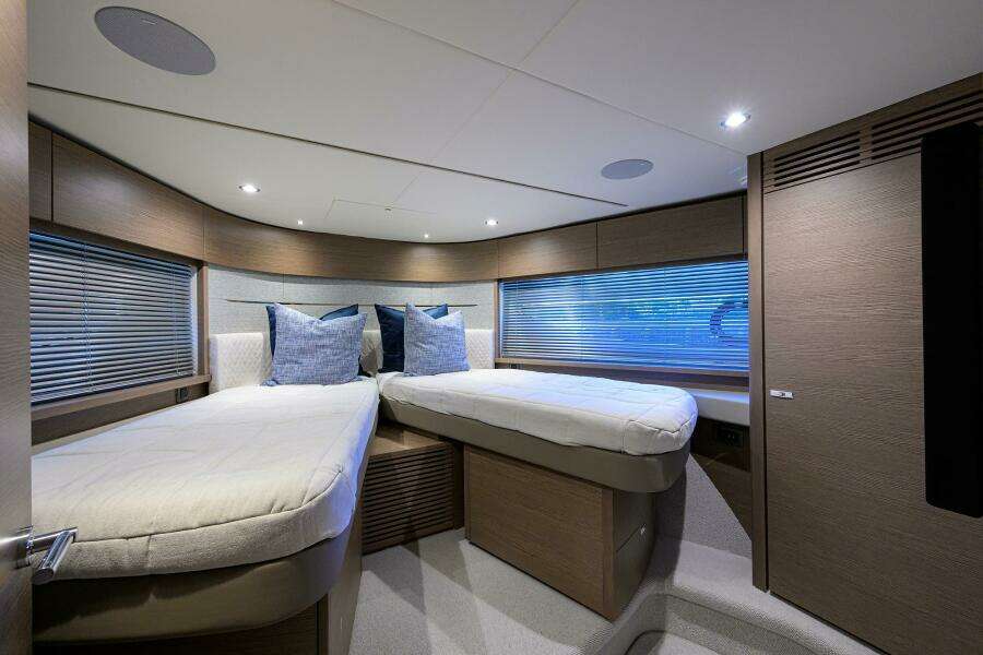 Princess V55 Ladybird - Guest Stateroom