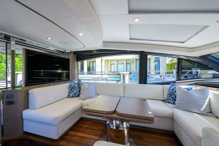 Princess V55 Ladybird - Salon