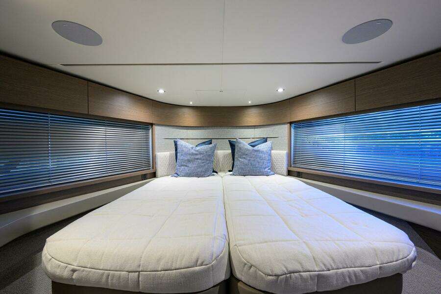 Princess V55 Ladybird - Guest Stateroom