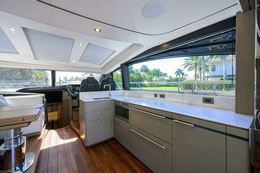 Princess V55 Ladybird - Galley