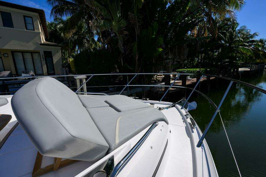 Princess V55 Ladybird - Bow