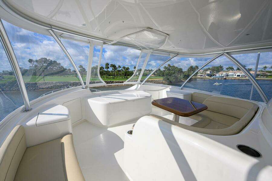 Viking 80 - LAMPLIGHTER - Flybridge