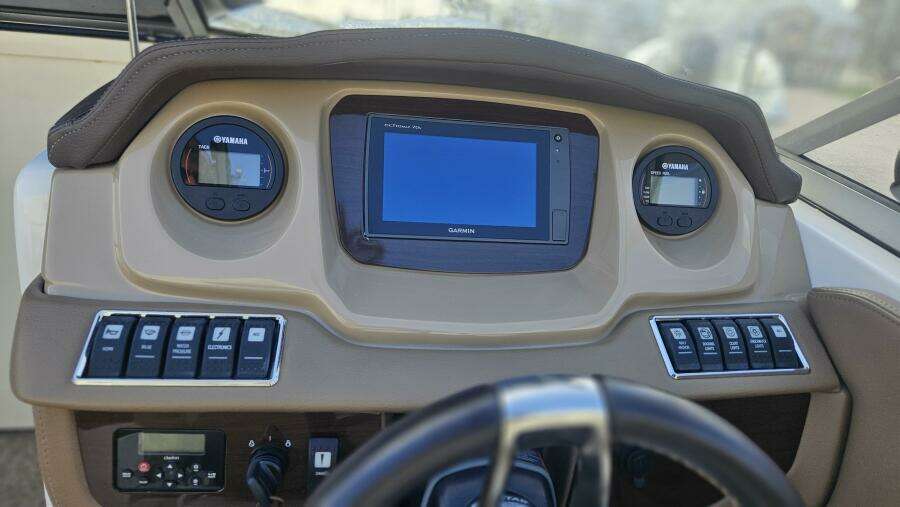 2015 Chaparral 250 Suncoast