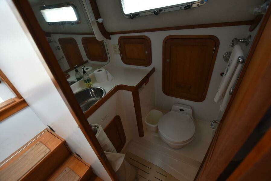 1999 Legacy 34 Express