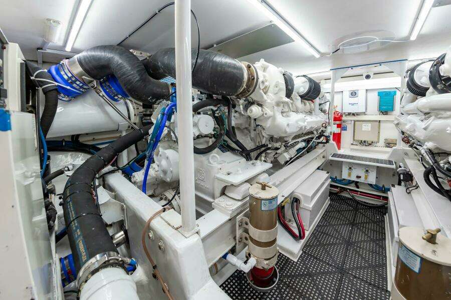 2001 Viking 50 Convertible