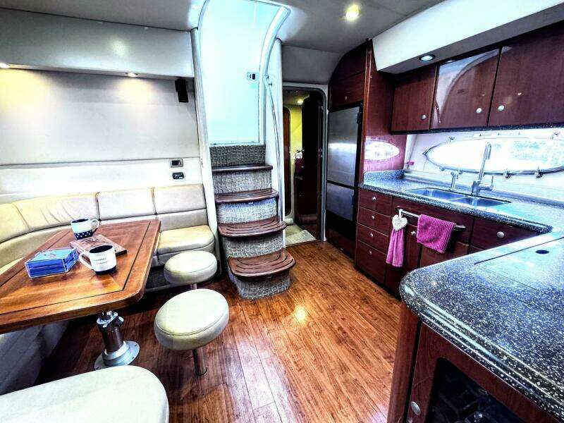 2008 Formula 45 Yacht