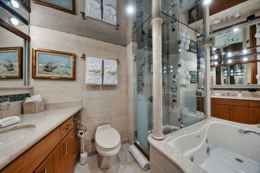 2001 Westport 112 Westport