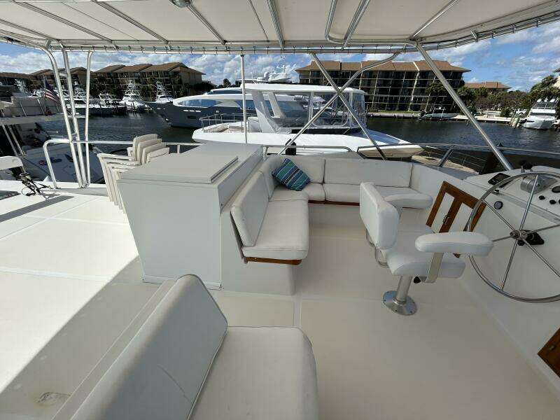 57' DeFever flybridge port