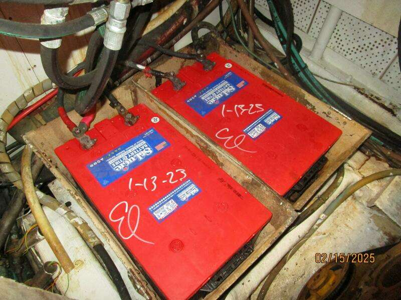 57' DeFever battery bank1